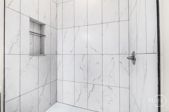 513 E 64th Street, Savannah, GA 31405
