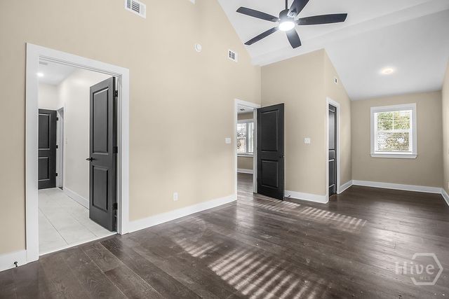 513 E 64th Street, Savannah, GA 31405