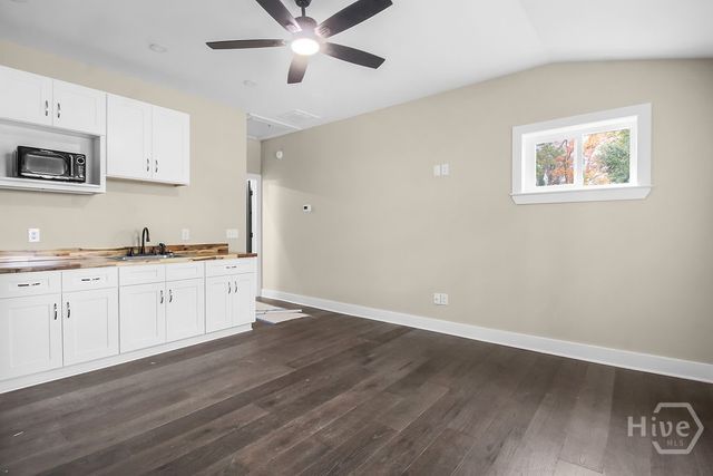 513 E 64th Street, Savannah, GA 31405