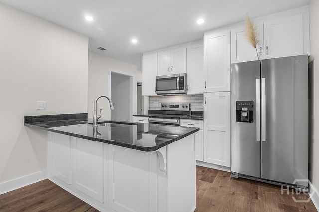 513 E 64th Street, Savannah, GA 31405