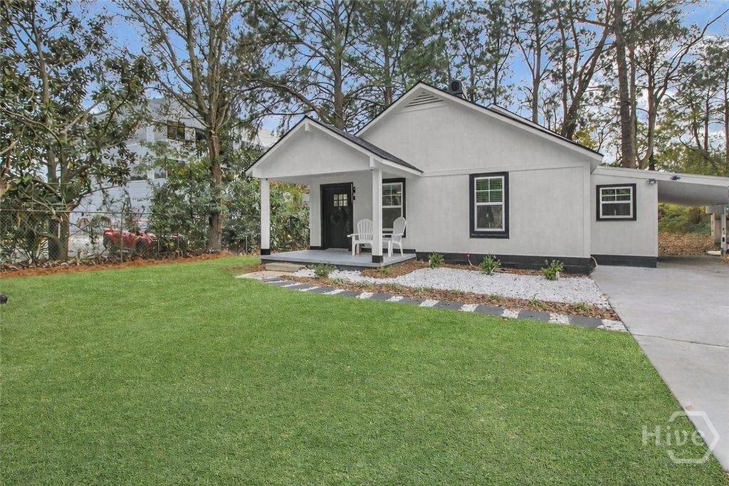 513 E 64th Street, Savannah, GA 31405