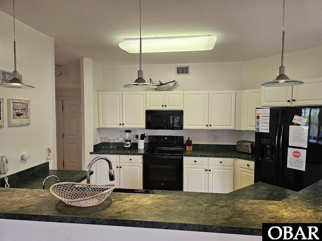 Image 6 of property listing at 653 Sand and Sea Ct # 415, Corolla, NC 27927