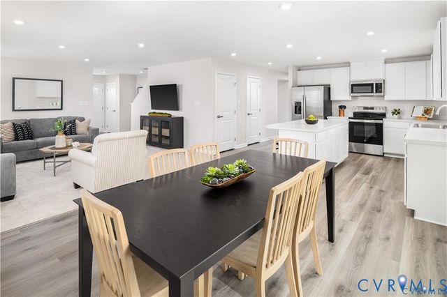 124 Hackberry Dr, Petersburg, VA 23803