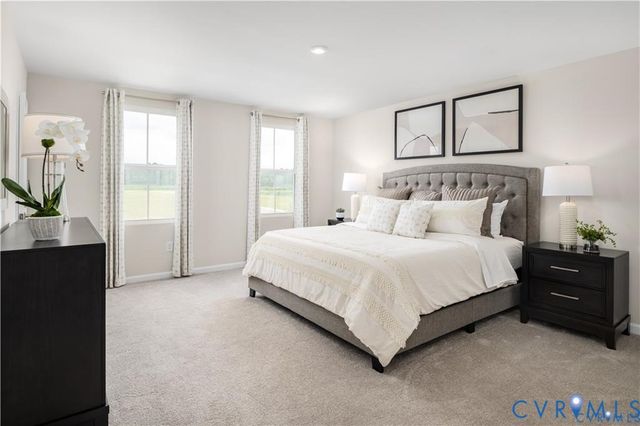 124 Hackberry Dr, Petersburg, VA 23803