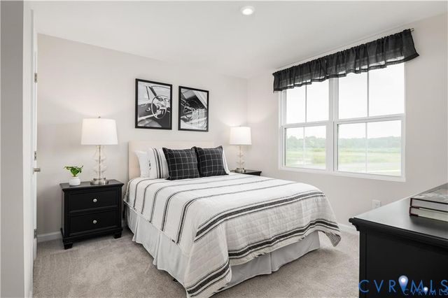124 Hackberry Dr, Petersburg, VA 23803