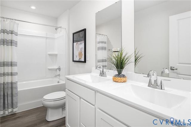 124 Hackberry Dr, Petersburg, VA 23803