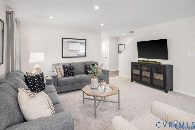 124 Hackberry Dr, Petersburg, VA 23803