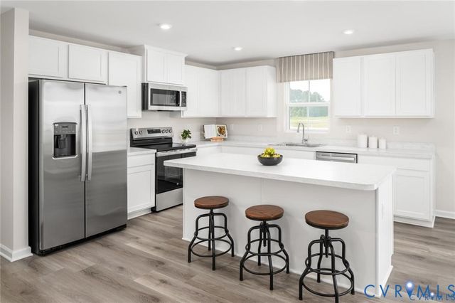 124 Hackberry Dr, Petersburg, VA 23803