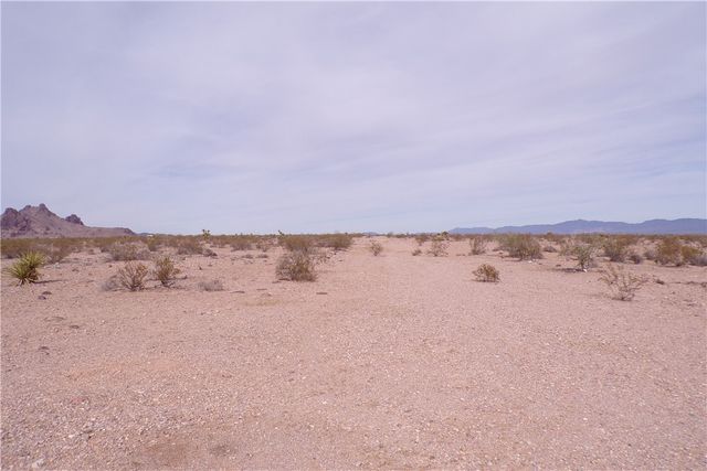 Lot 8 S Hopi Road, Golden Valley, AZ 86413