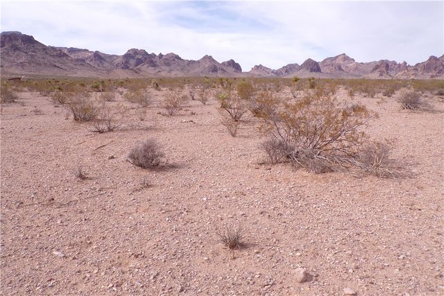 Lot 8 S Hopi Road, Golden Valley, AZ 86413