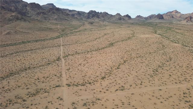 Lot 8 S Hopi Road, Golden Valley, AZ 86413