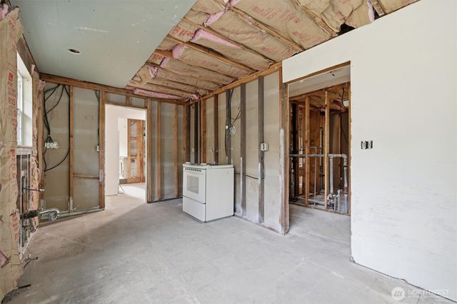 6775 Murray Avenue SW, Seattle, WA 98136