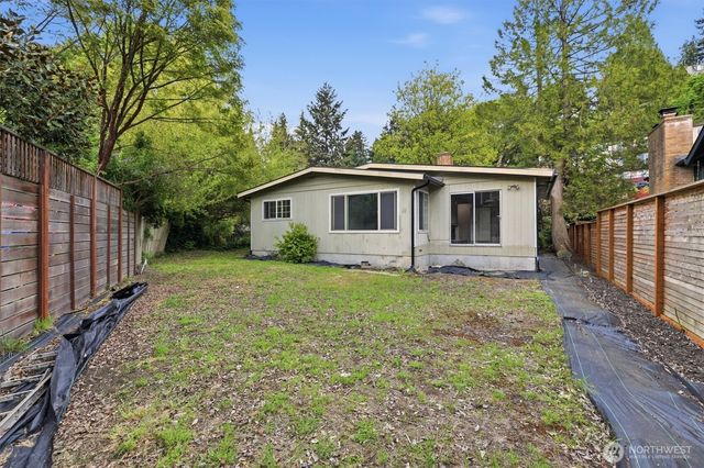 6775 Murray Avenue SW, Seattle, WA 98136