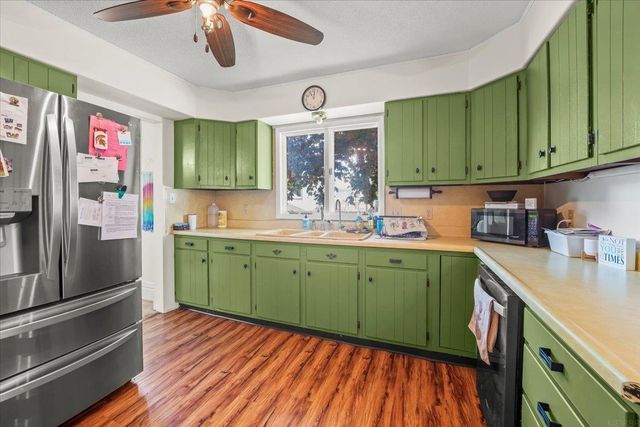 714 2nd Avenue, Ackley, IA 50601