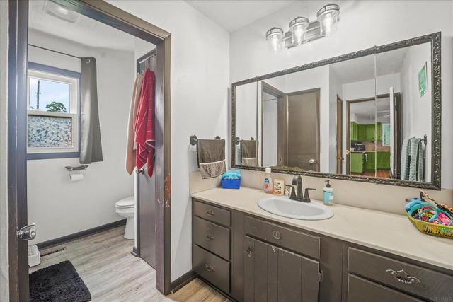 714 2nd Avenue, Ackley, IA 50601