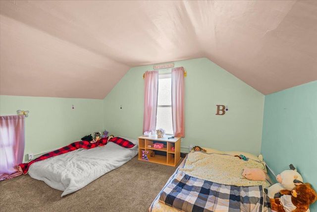 714 2nd Avenue, Ackley, IA 50601