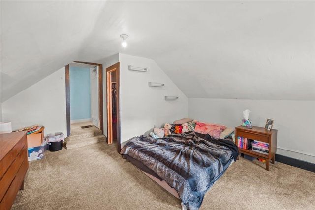 714 2nd Avenue, Ackley, IA 50601