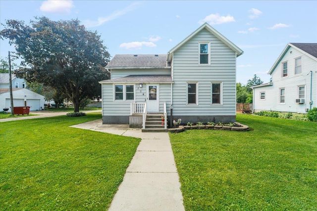 714 2nd Avenue, Ackley, IA 50601