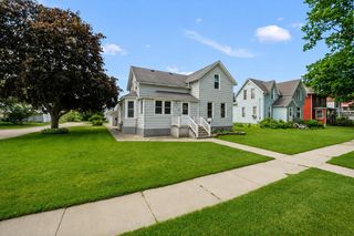 714 2nd Avenue, Ackley, IA 50601