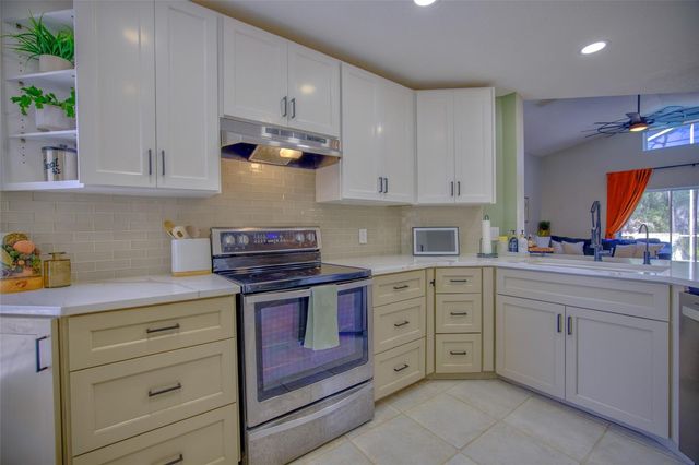 1932 KETTLER DRIVE, Lutz, FL 33559