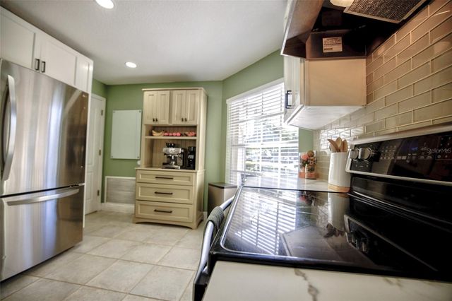 1932 KETTLER DRIVE, Lutz, FL 33559