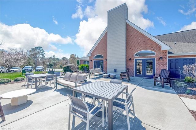 303 Cathedral ST, Smithfield, VA 23430