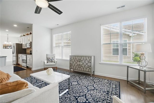 303 Cathedral ST, Smithfield, VA 23430