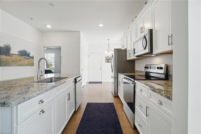 303 Cathedral ST, Smithfield, VA 23430