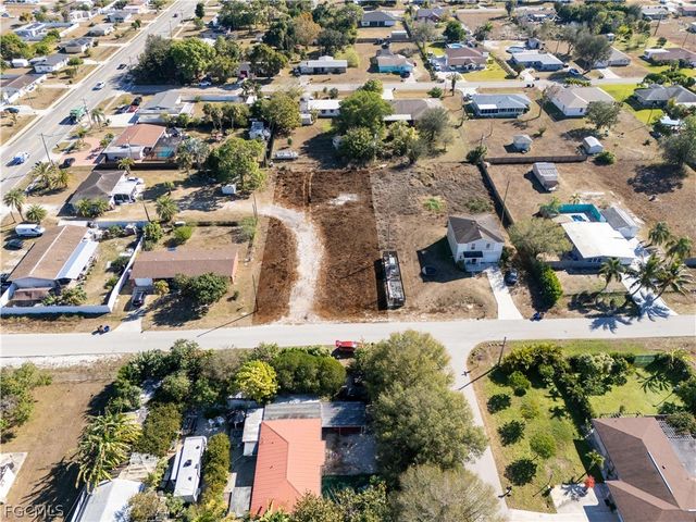 56 Illinoise RD, Lehigh Acres, FL 33936