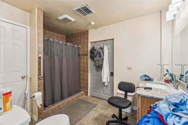 2952 Poplar Drive, Moore, OK 73160