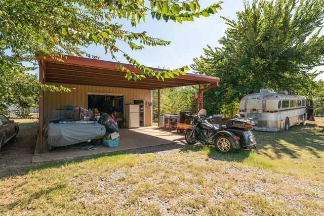 2952 Poplar Drive, Moore, OK 73160