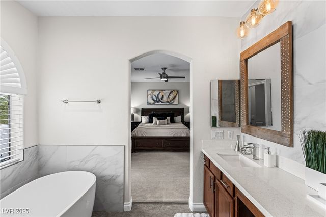 275 Spectacular Street, Henderson, NV 89052