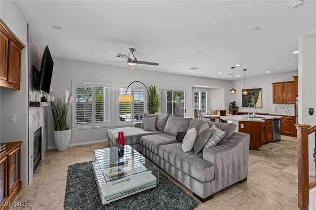 275 Spectacular Street, Henderson, NV 89052