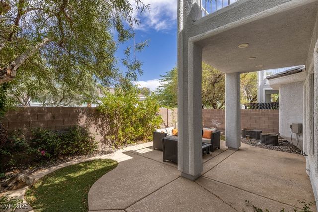 275 Spectacular Street, Henderson, NV 89052