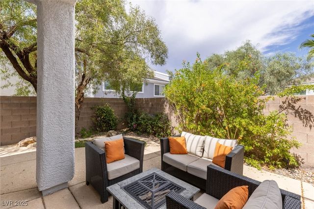 275 Spectacular Street, Henderson, NV 89052