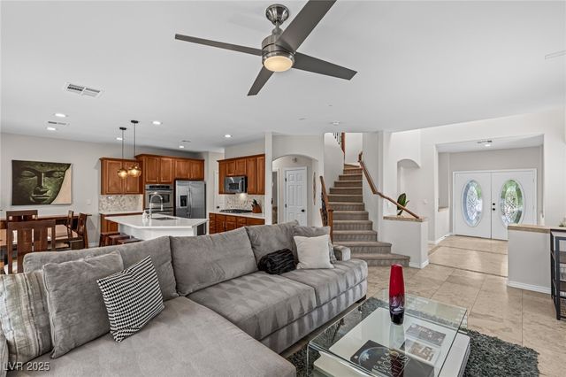 275 Spectacular Street, Henderson, NV 89052