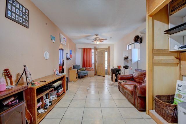 124 Turquoise Trail, Santa Fe, NM 87508