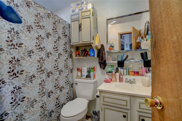 124 Turquoise Trail, Santa Fe, NM 87508
