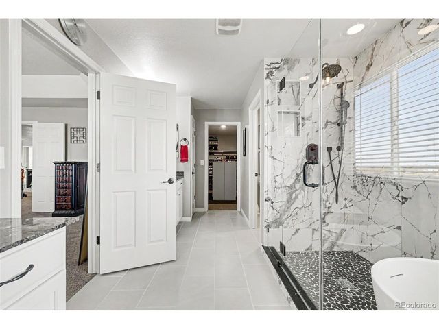 8736 Bross St, Arvada, CO 80007