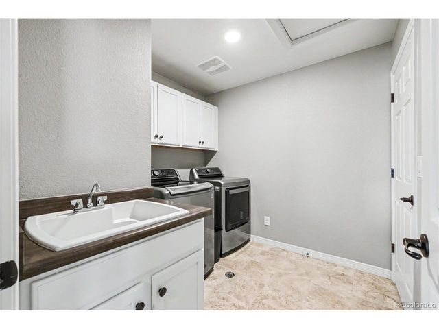 8736 Bross St, Arvada, CO 80007