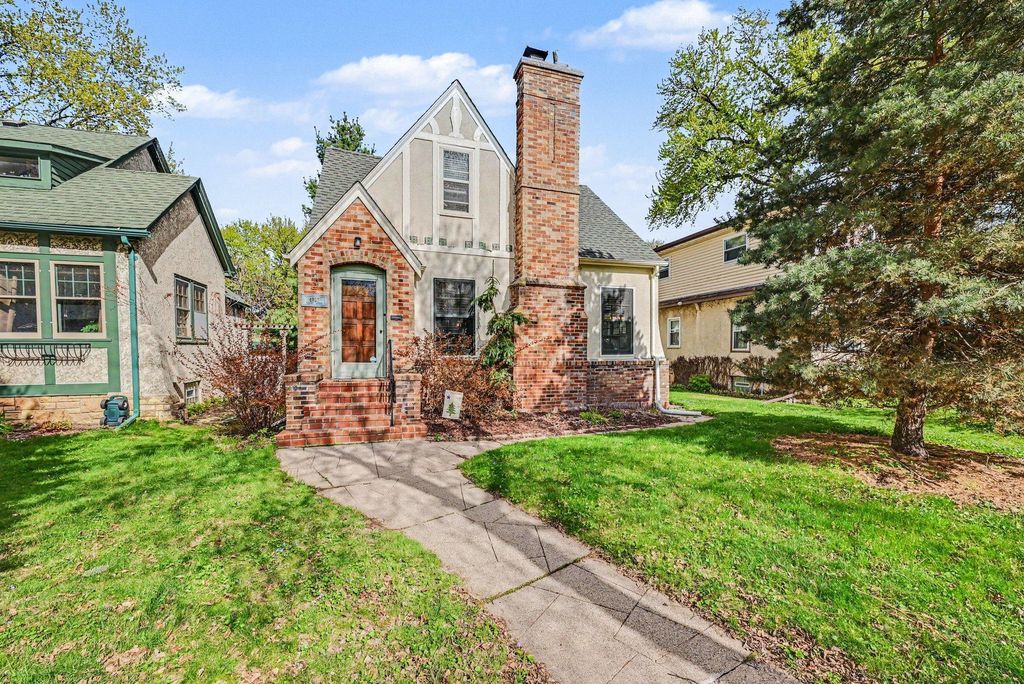 4937 Clinton Avenue, Minneapolis, MN 55419