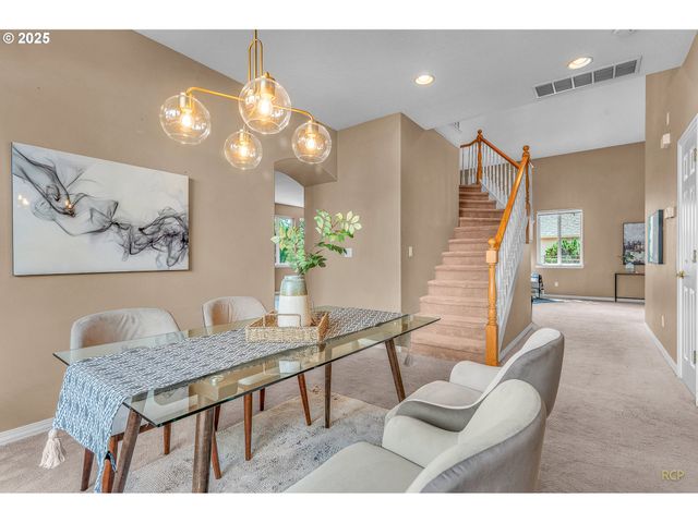 5328 Nw CRADY Ln, Portland, OR 97229