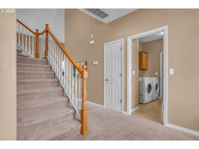 5328 Nw CRADY Ln, Portland, OR 97229