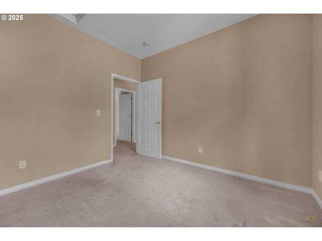 5328 Nw CRADY Ln, Portland, OR 97229