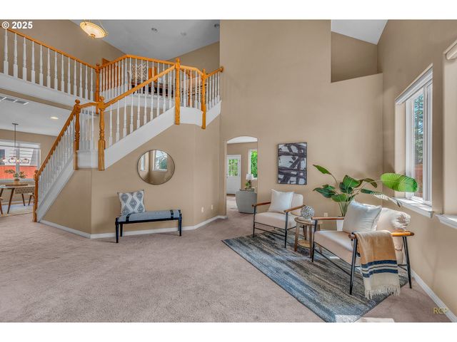 5328 Nw CRADY Ln, Portland, OR 97229