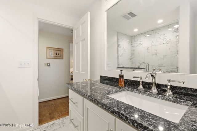 3303 Mount Shasta Way, Louisville, KY 40241