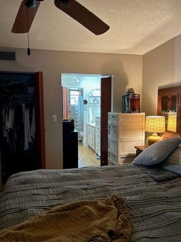 2811 S Garden Drive 207, Lake Worth, FL 33461