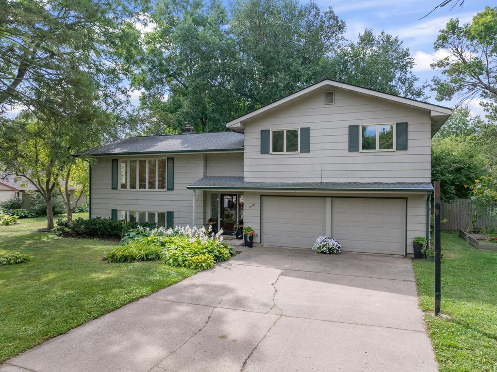 828 Fremont Street E, Northfield, MN 55057 — exterior