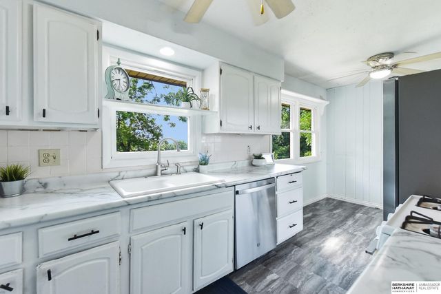 2101 Van Buren Street, Bellevue, NE 68005