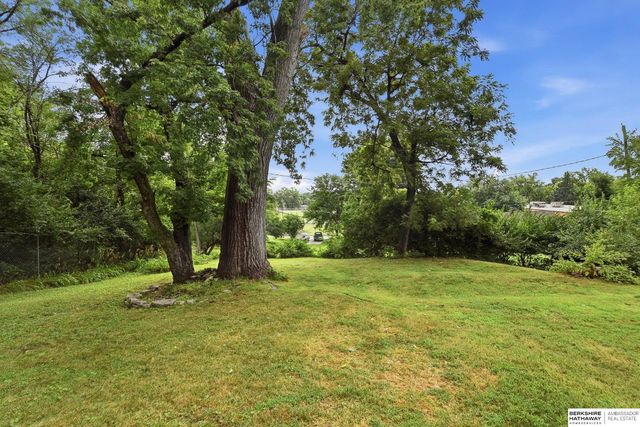 2101 Van Buren Street, Bellevue, NE 68005